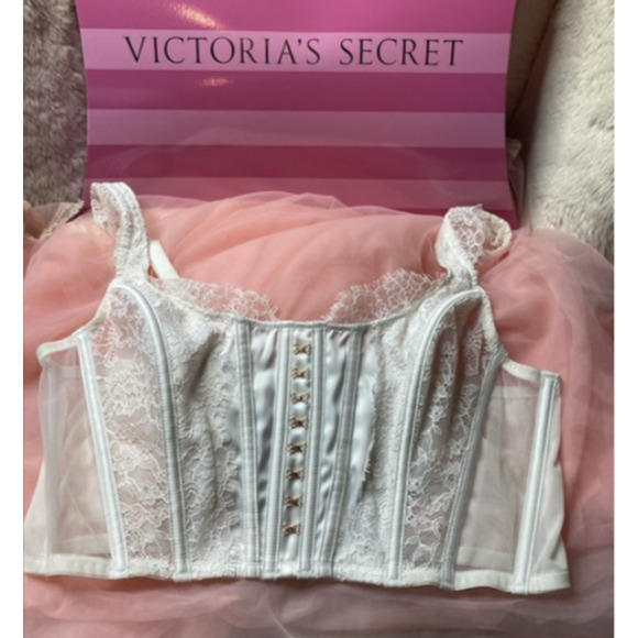 Victoria's Secret Other - Victoria's Secret Dream Angels White Lace Corset Top / Bridal Bra Size M